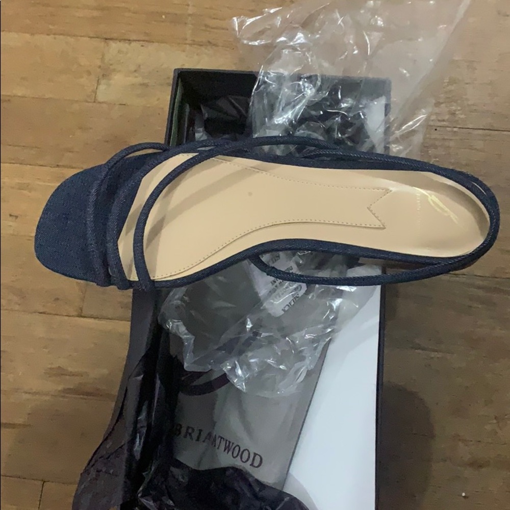 Brian Atwood Size 10 BRAND NEW NEVER WORN